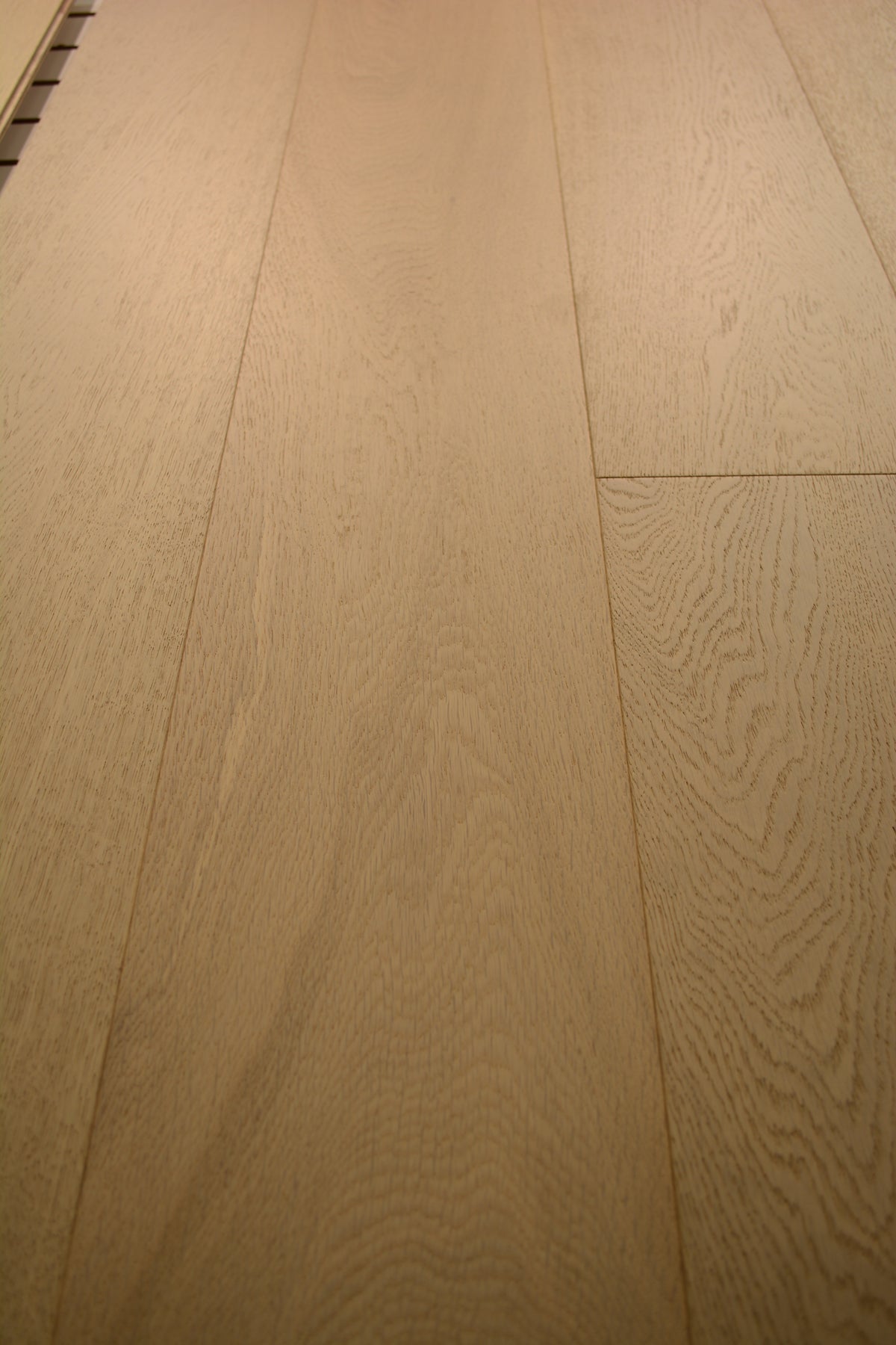 Engineered Oak: Ecru $7.99/SF 24.11sf/box