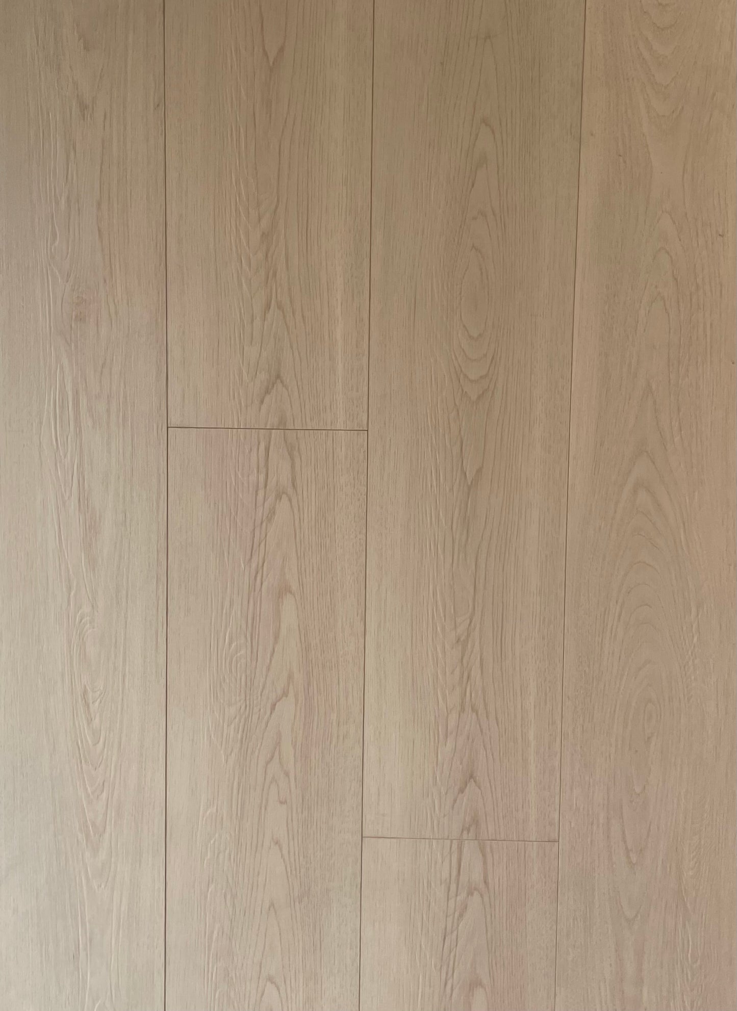 Quebec Oak Laminate 14mm Thick $2.99/sf 23.39 sf/box
