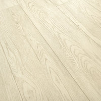Lorraine Oak Laminate 8mm Thick $1.39/sf 22.94sf/box