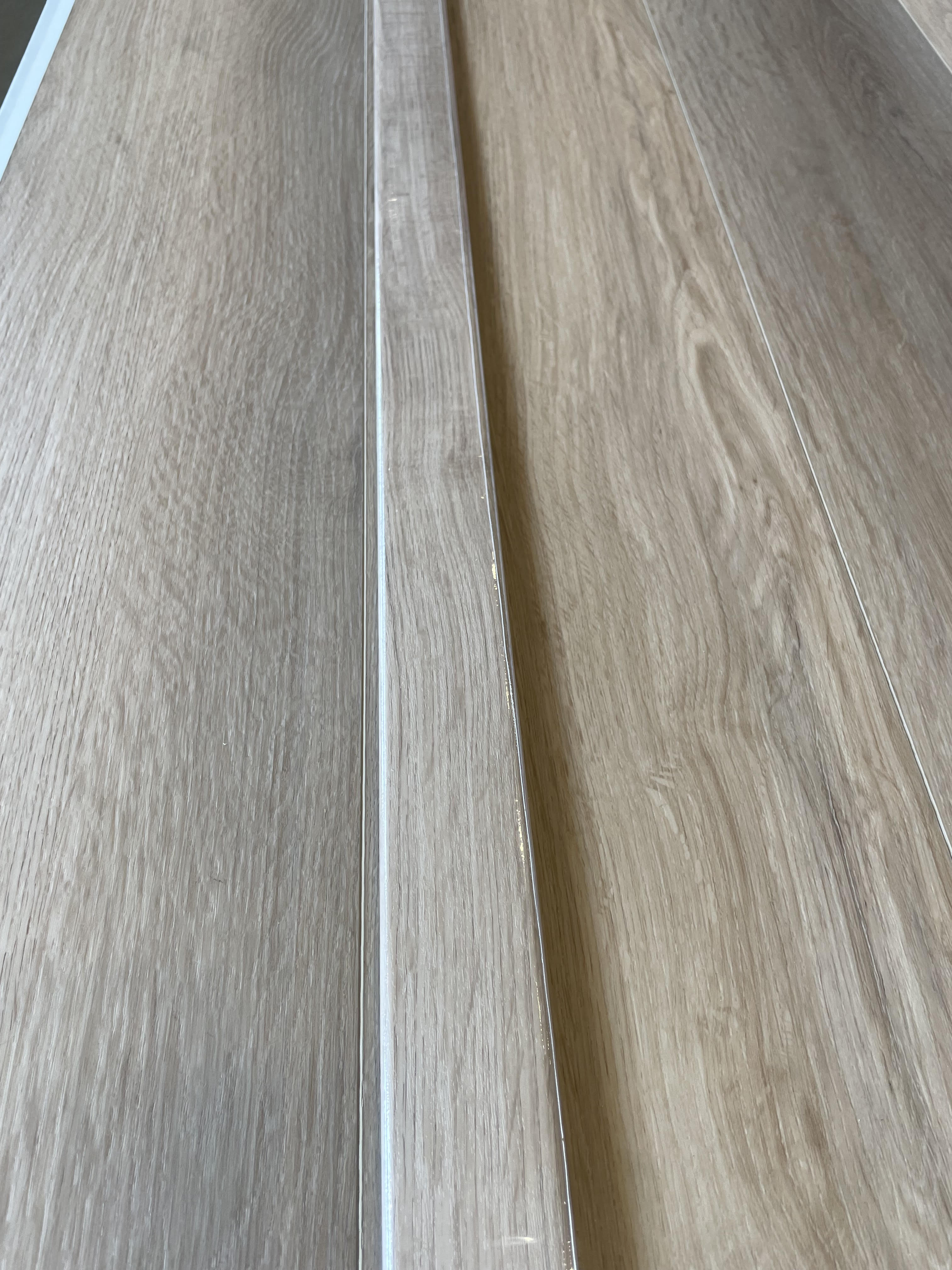 V8001 (Banff) - Vinyl T-Molding